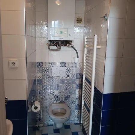 Cosy Close To Main Train Station And Center *