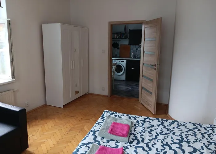 Cosy Close To Main Train Station And Center Prague